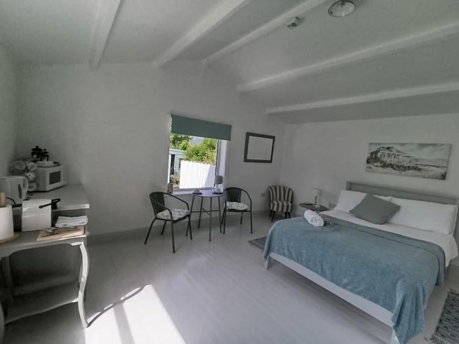 Under The Eaves Apartment Kilcar Bagian luar foto